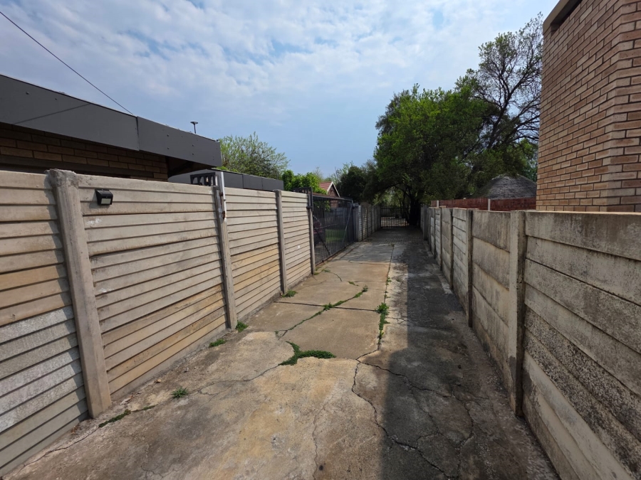 To Let 1 Bedroom Property for Rent in Bayswater Free State